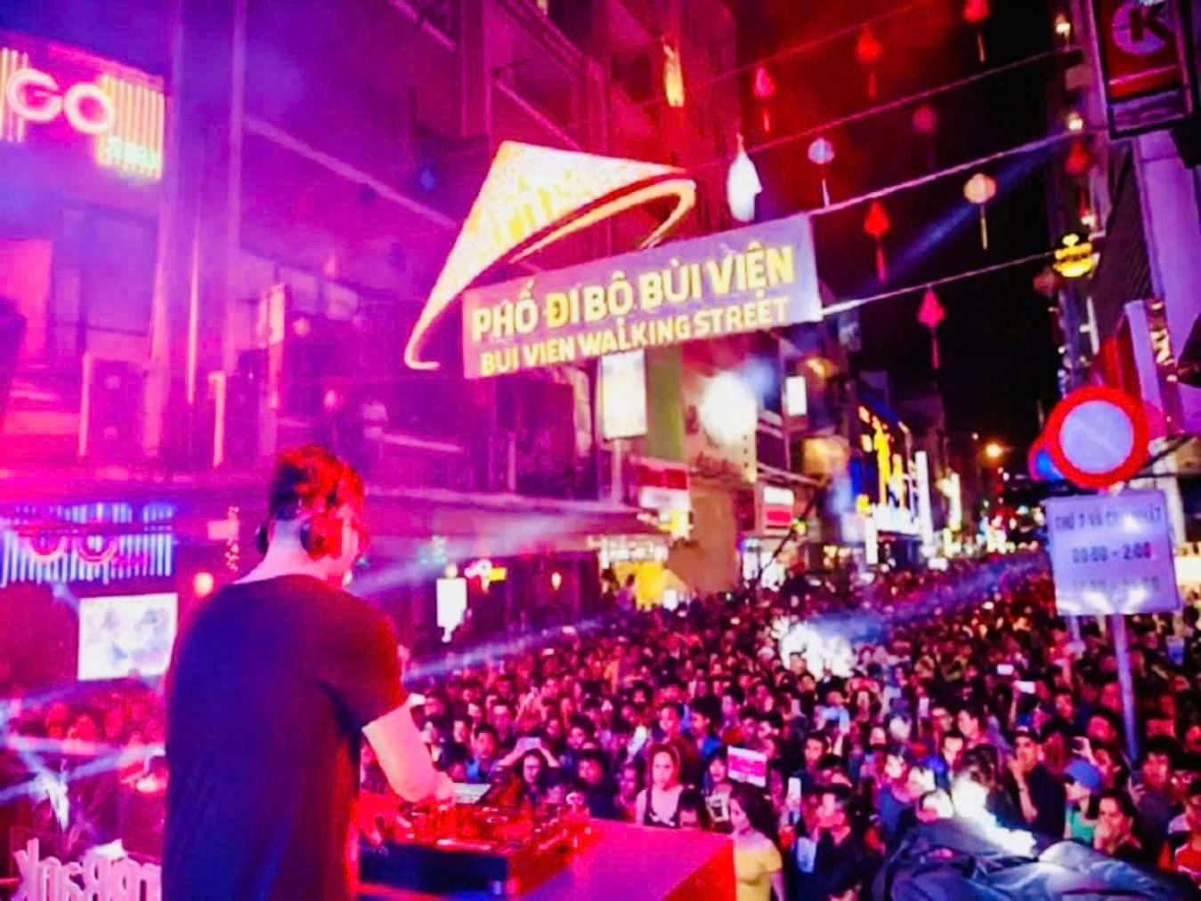 花ren Hostel โฮจิมินห์ซิตี้ ภายนอก รูปภาพ