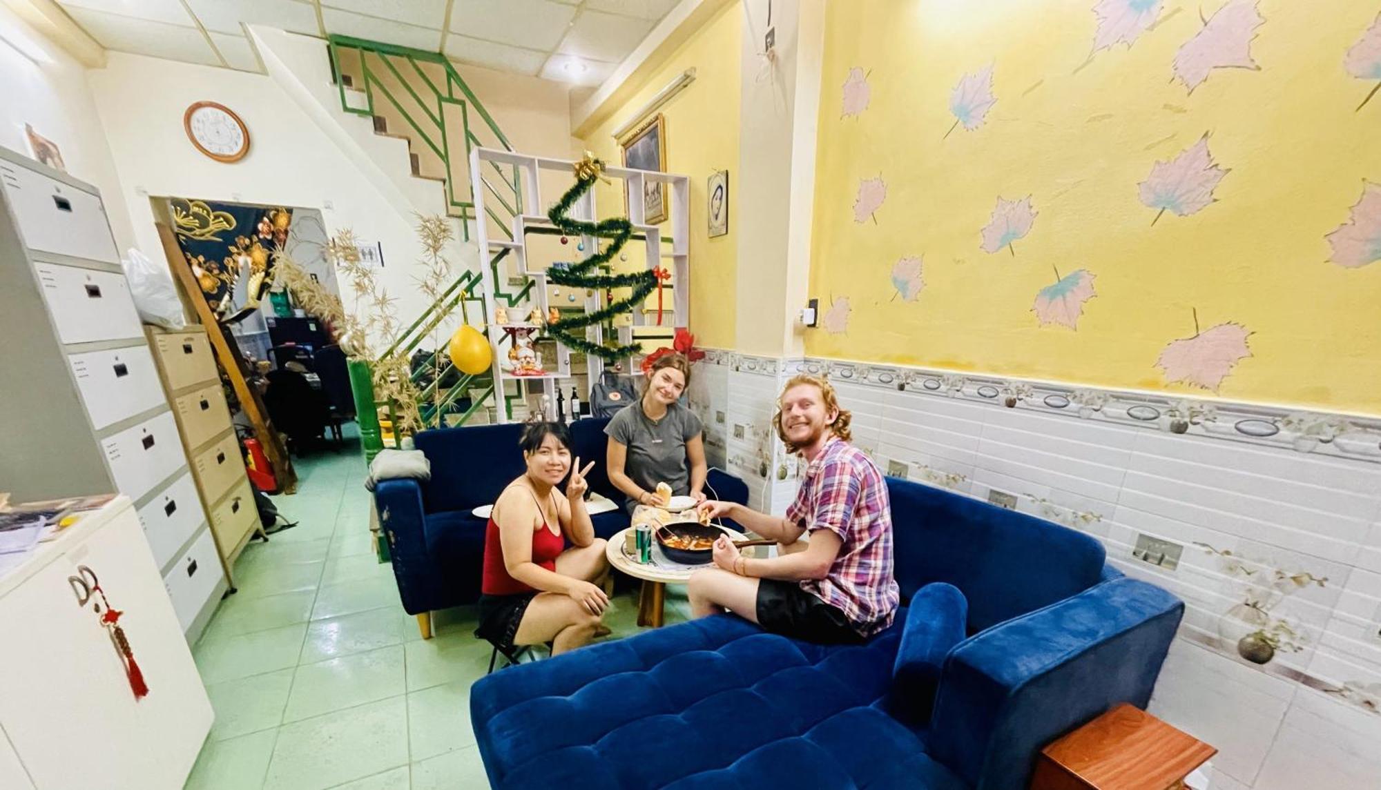 花ren Hostel โฮจิมินห์ซิตี้ ภายนอก รูปภาพ