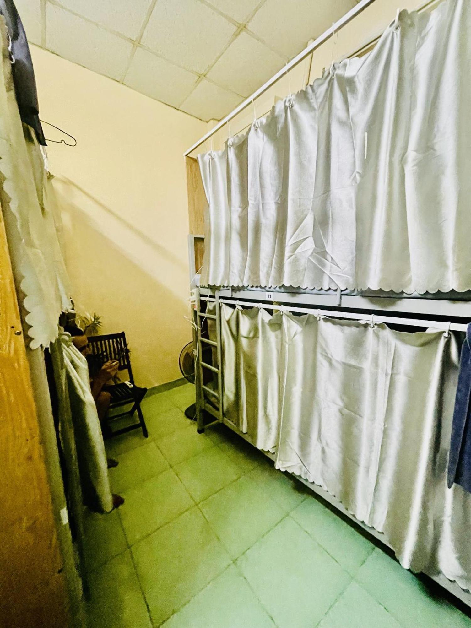 花ren Hostel โฮจิมินห์ซิตี้ ภายนอก รูปภาพ
