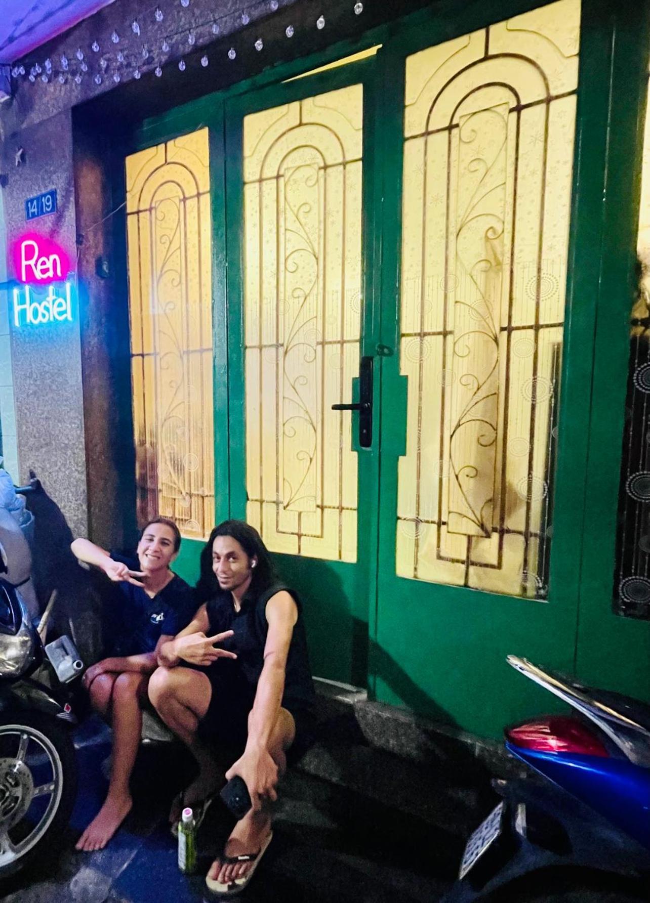 花ren Hostel โฮจิมินห์ซิตี้ ภายนอก รูปภาพ
